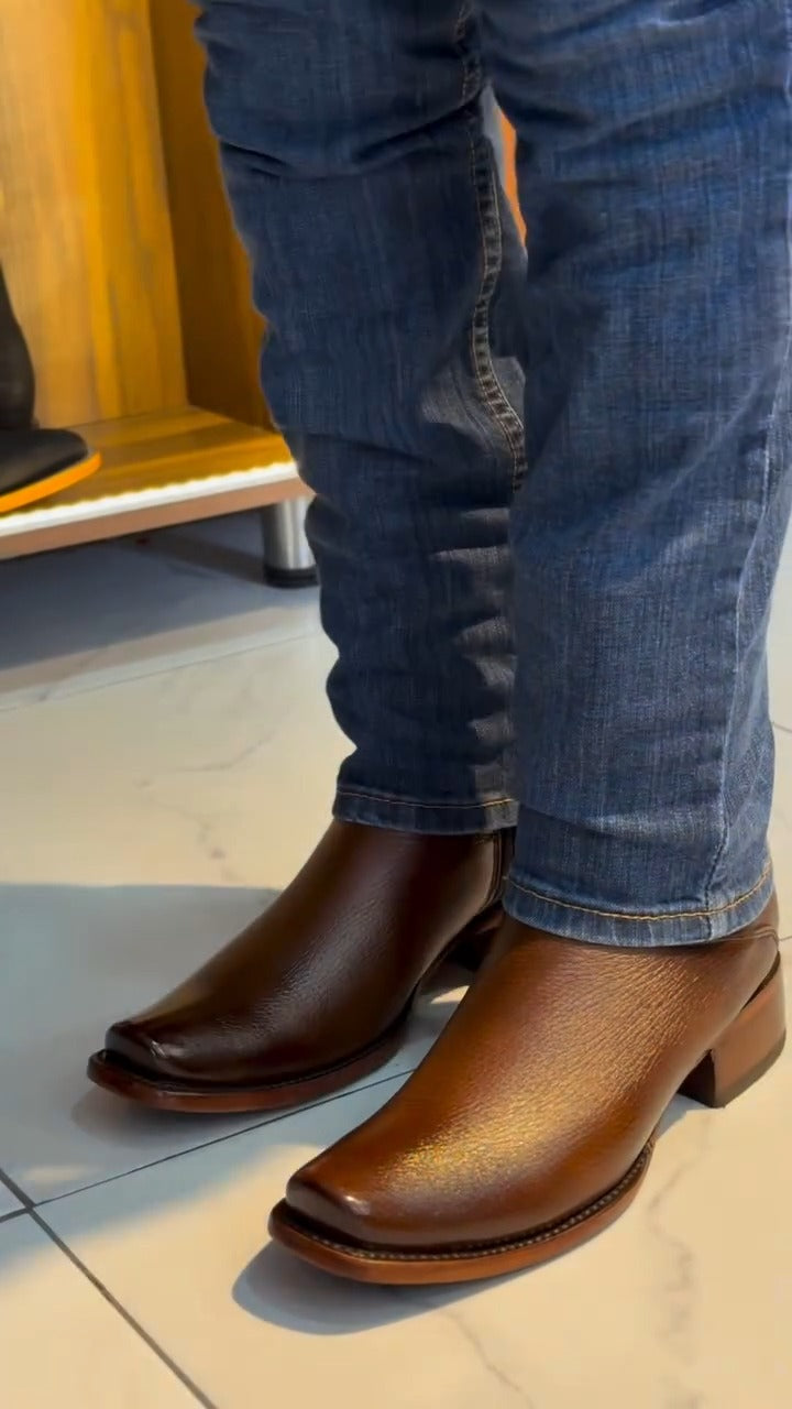 New model Western Cowboy boots