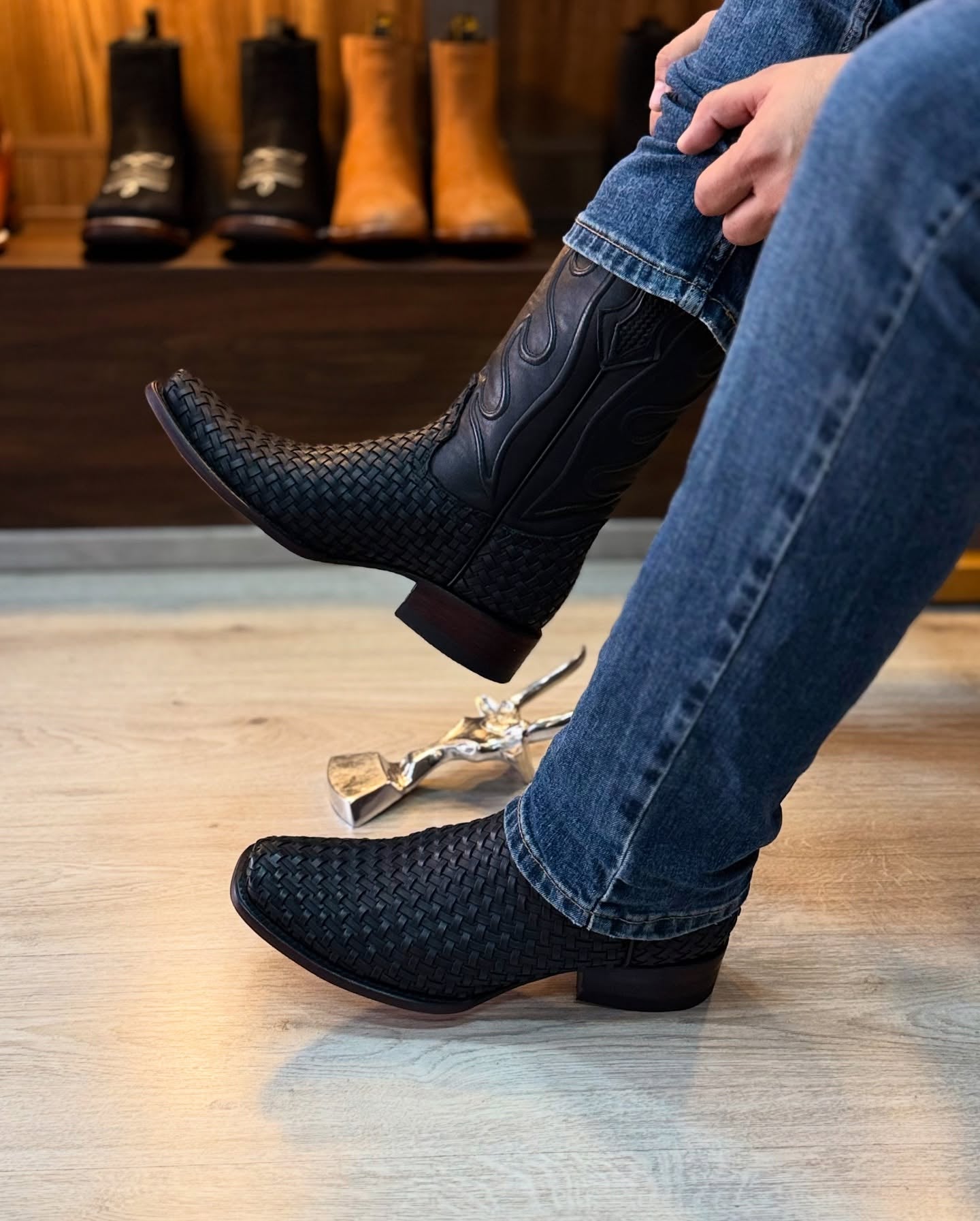 Black Petatillo Western Cowboy Boots