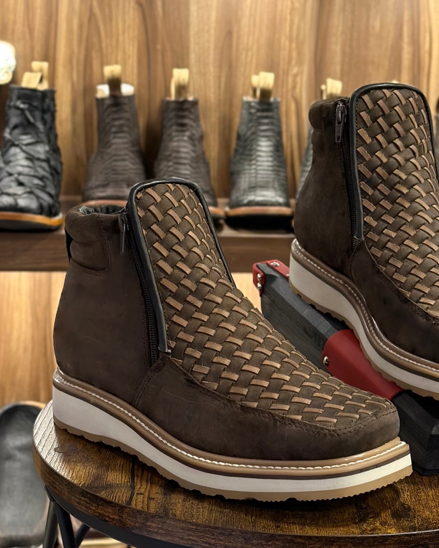 NEW MODEL LV IN PETATILLO