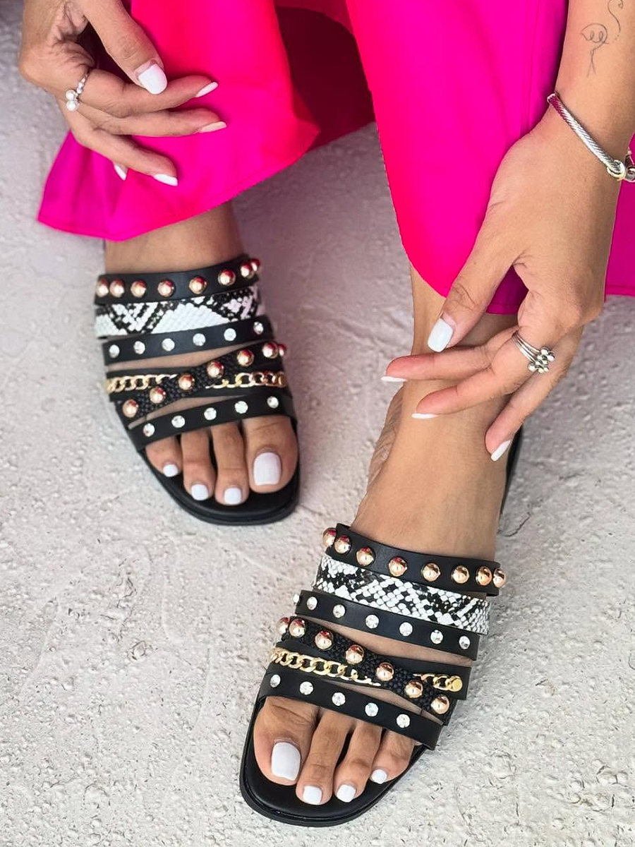Studded Versatile Fashionable Flat Sandals
