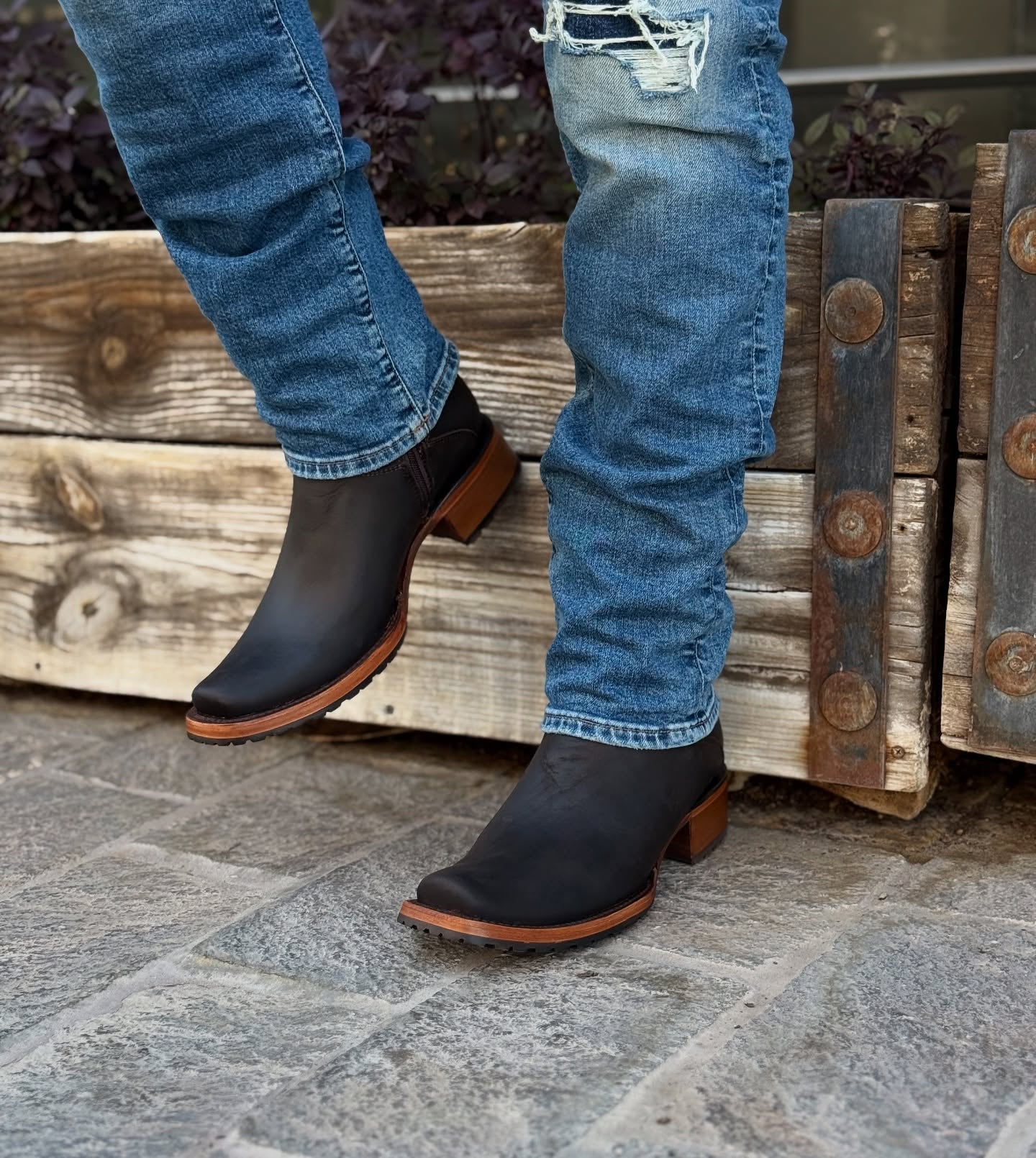 Modelo Yellowstone Cowboy Boots