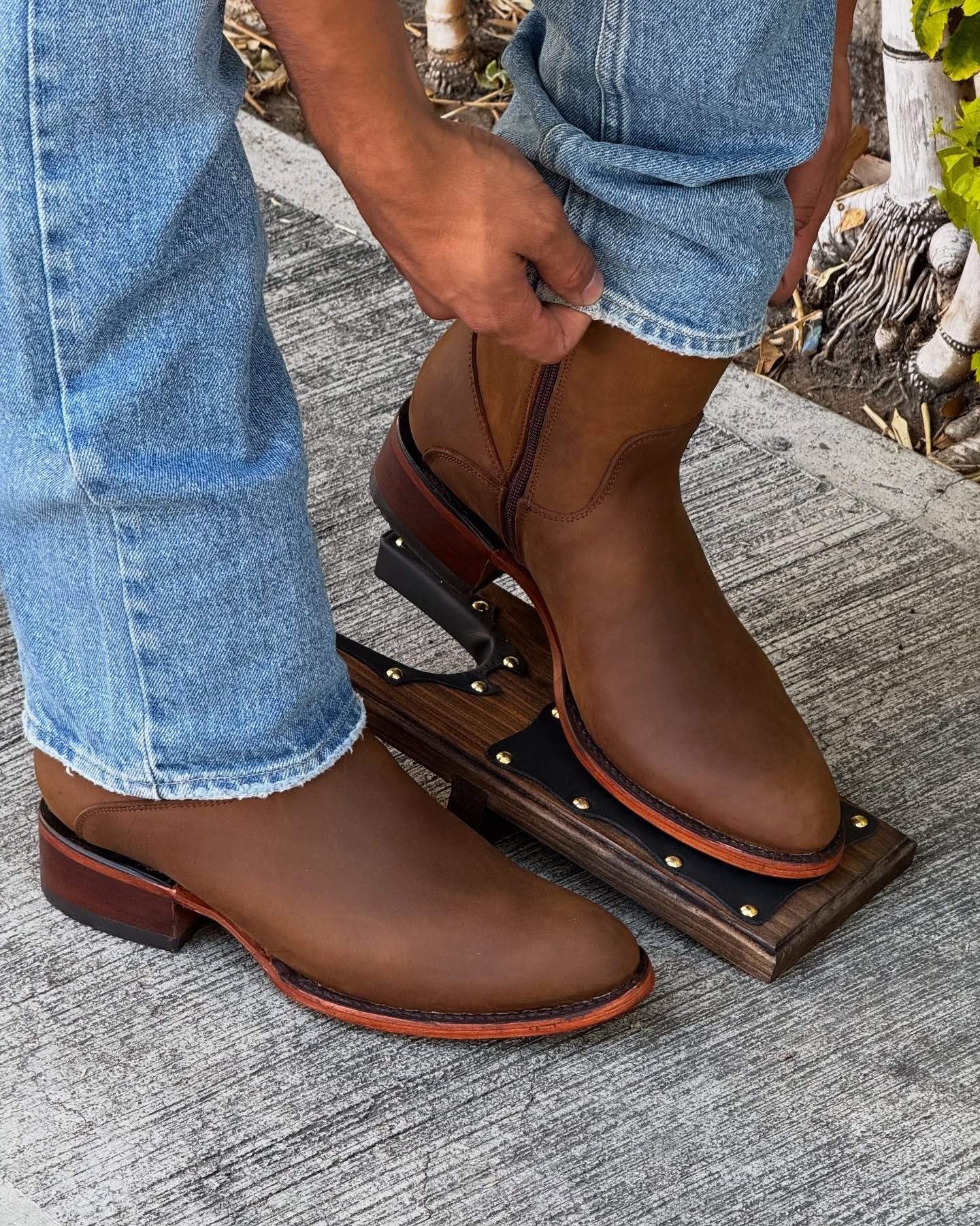 Original Anti-scratching Leather Cowboy Boots